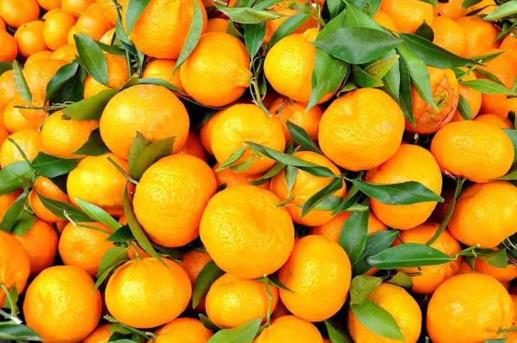 do you see a flower hidden here?