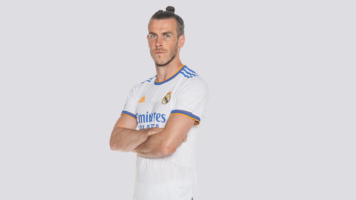 Top 10 Effective Soccer Players Transfers of the Decade