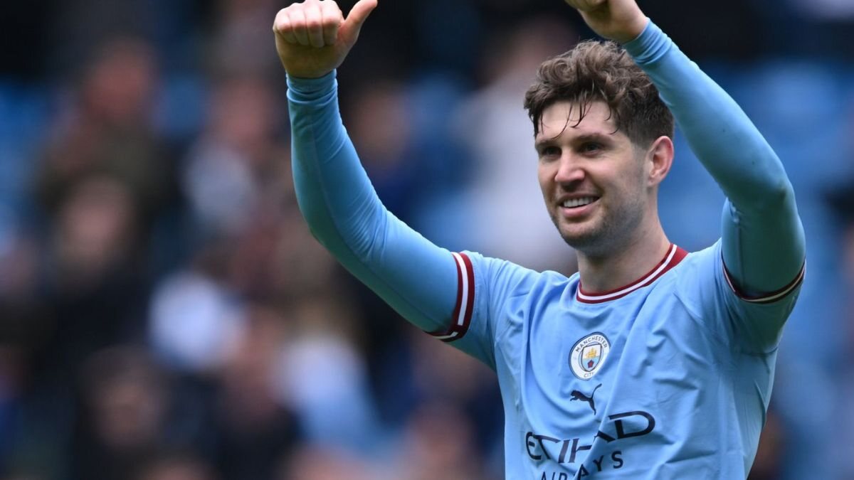 Top 10 Effective Soccer Players Transfers of the Decade