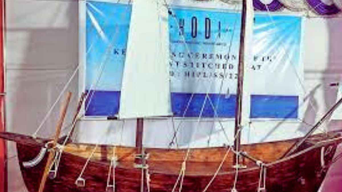 The Central Government and the Navy joined hands to rebuild an ancient "stitched ship". What is this new project?