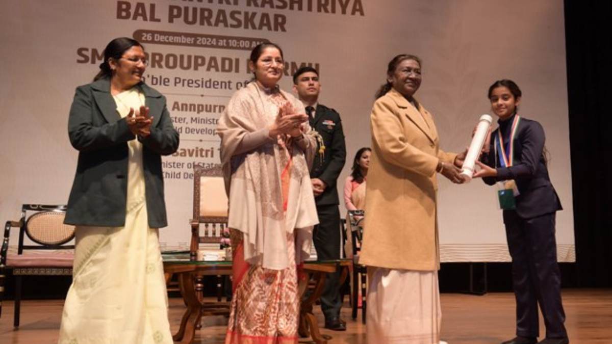 Pradhan Mantri Rashtriya Bal Puraskar 2024 Presented to 17 Young Heroes, Including a Playschool Student