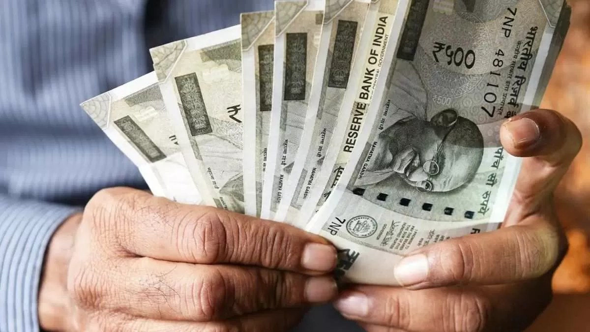 There is currently no plan to set up the 8th Pay Commissio, says Ministry of Finance.                       