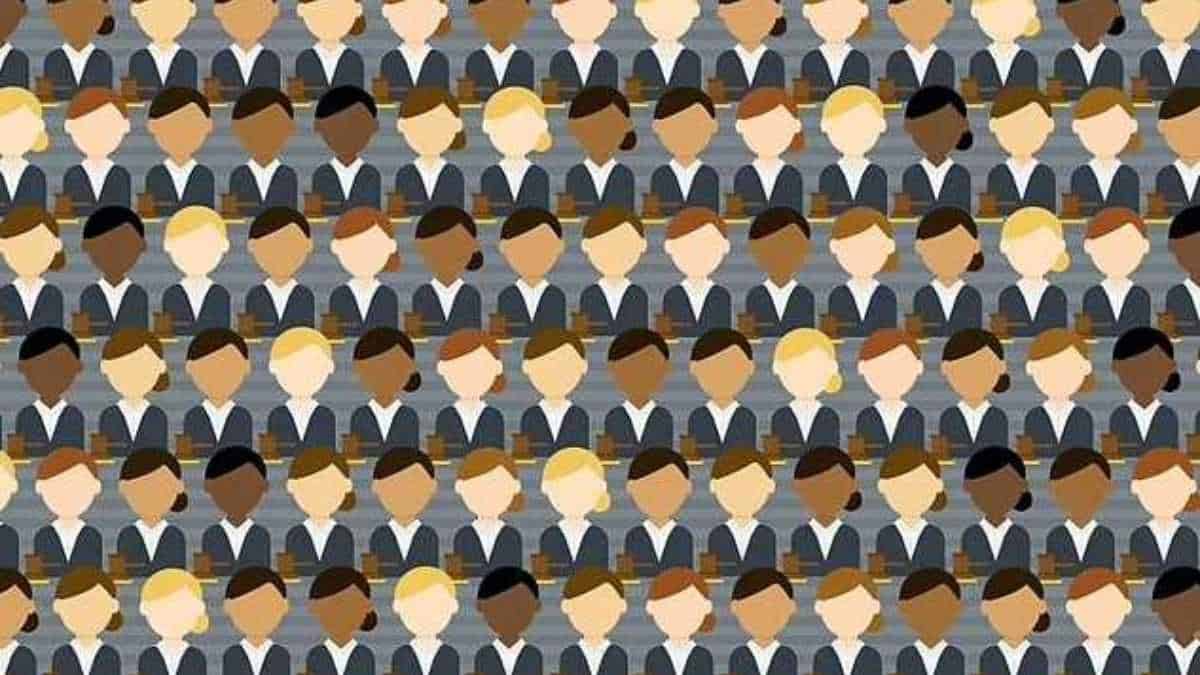 Only 5% With Hawk Eyes Can Find the Judge Without Gavel in 7 Seconds!