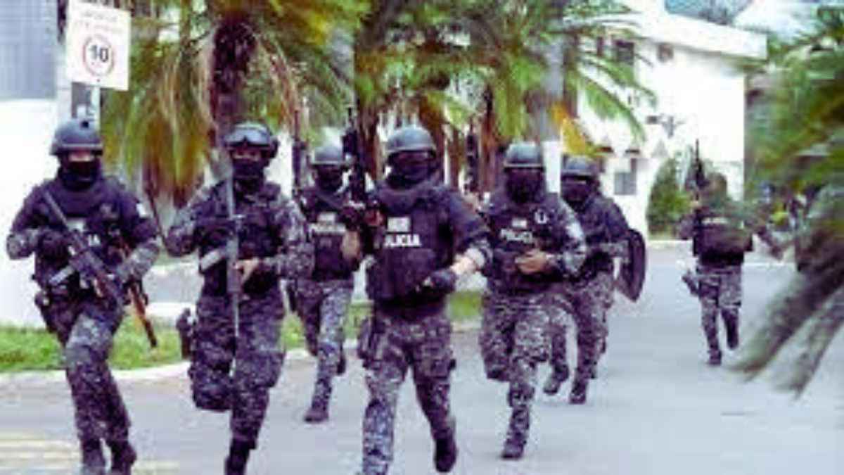 Ecuador declares emergency. Here is the chaotic situation explained.