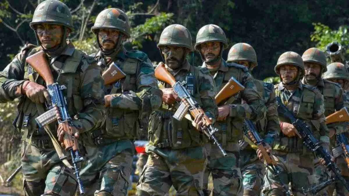BSF Air wing Recruitment 2024: सीमा सुरक्षा बल ने बीएसएफ एयर विंग और इंजीनियरिंग सेट अप में एसआई, एएसआई, एचसी और कांस्टेबल के 82 पदों के लिए अधिसूचना जारी की है।