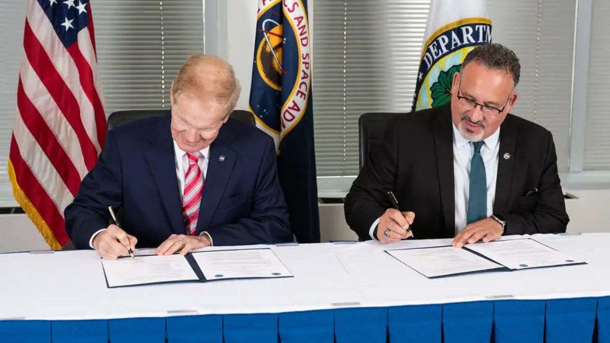 NASA and Department of Education MOU signing to boost STEM education