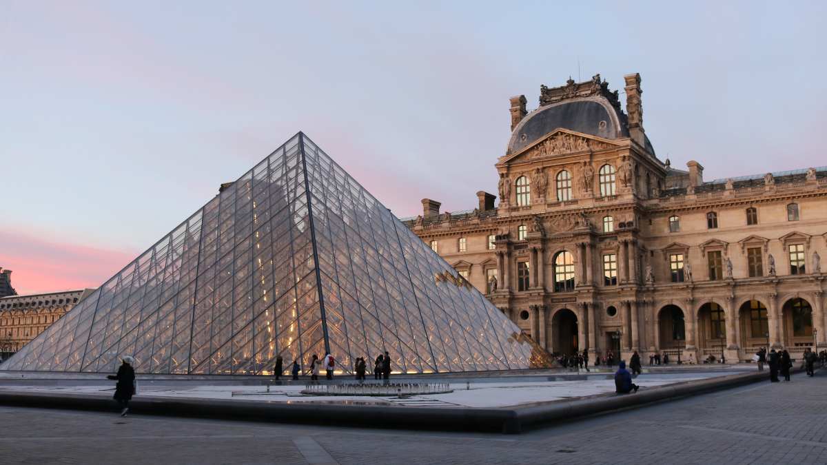 Quiz Question Answer on Louvre Museum with Answers