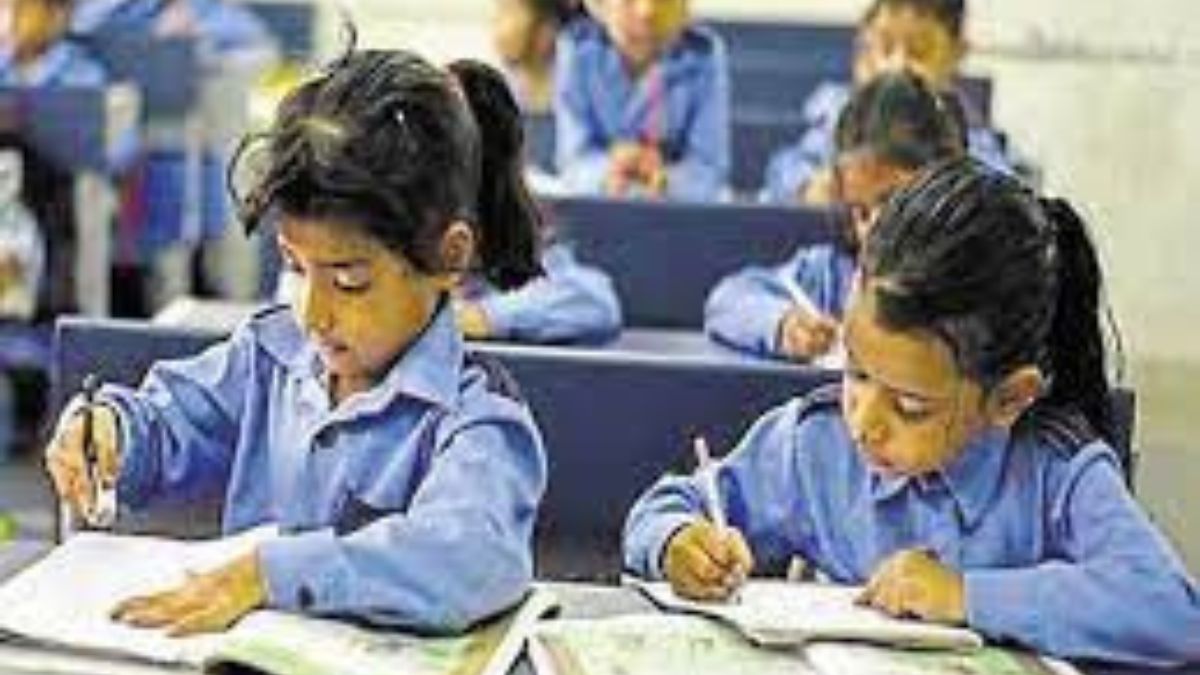 CBSE Directs Installing CCTVs in Affiliated Schools as Part of Student Safety