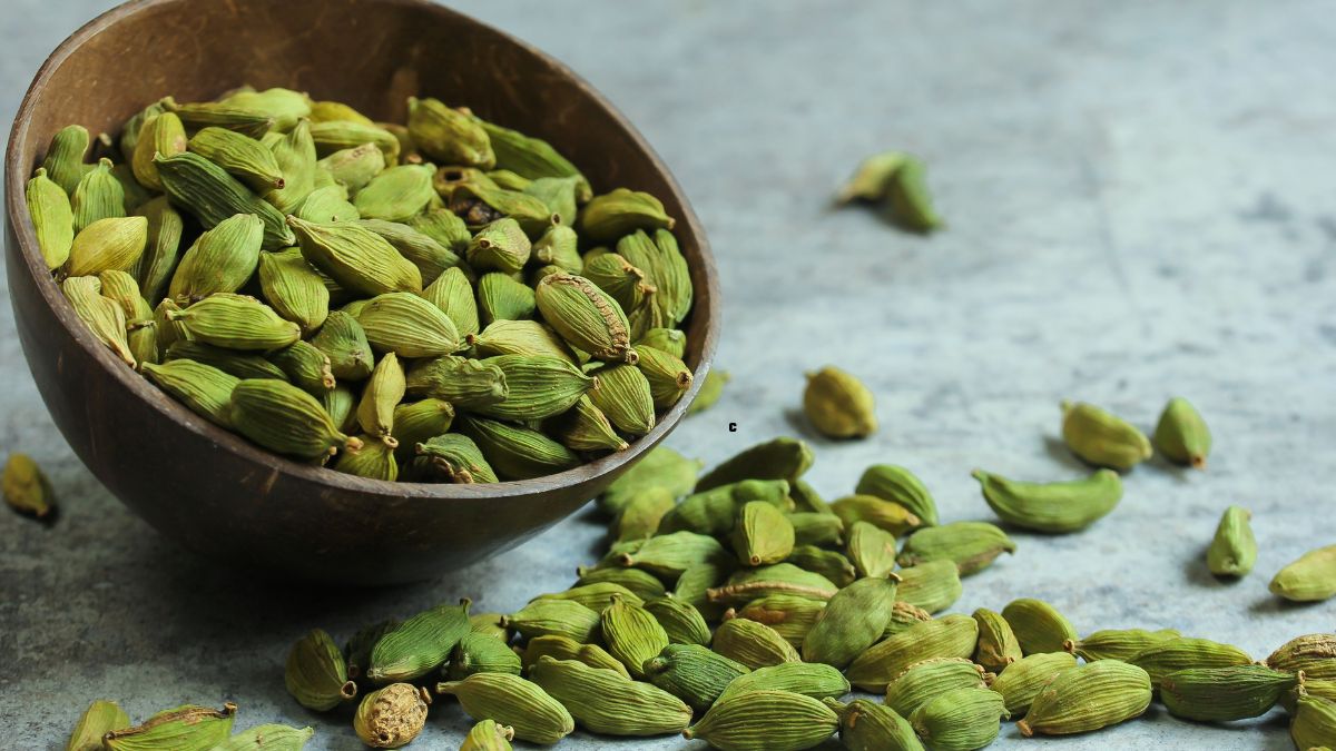 What is Elaichi Called in English?