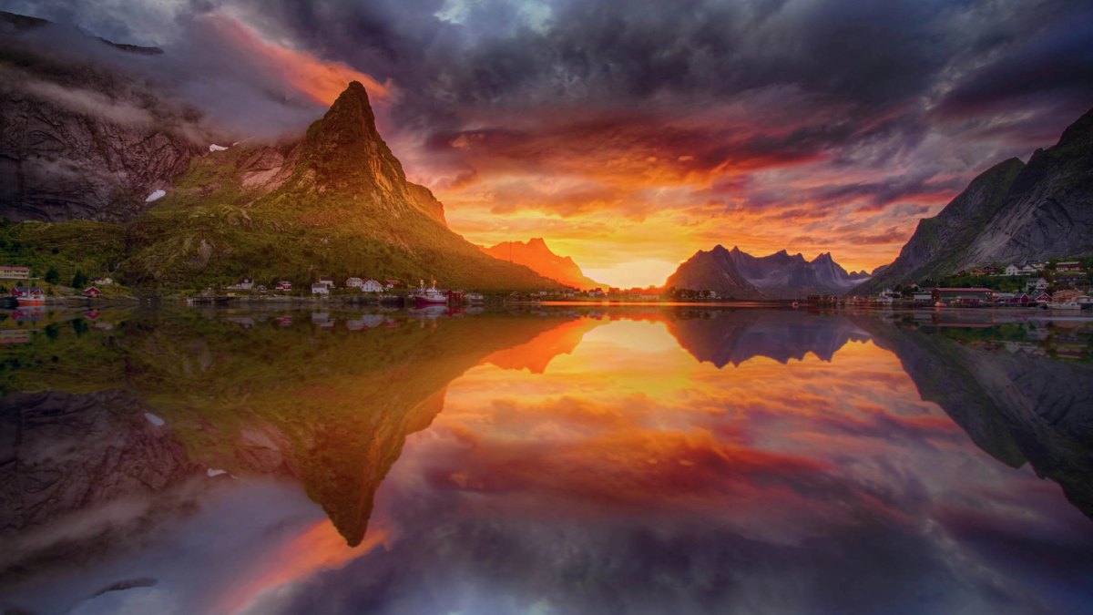 5 Places Where the Sun Never Sets