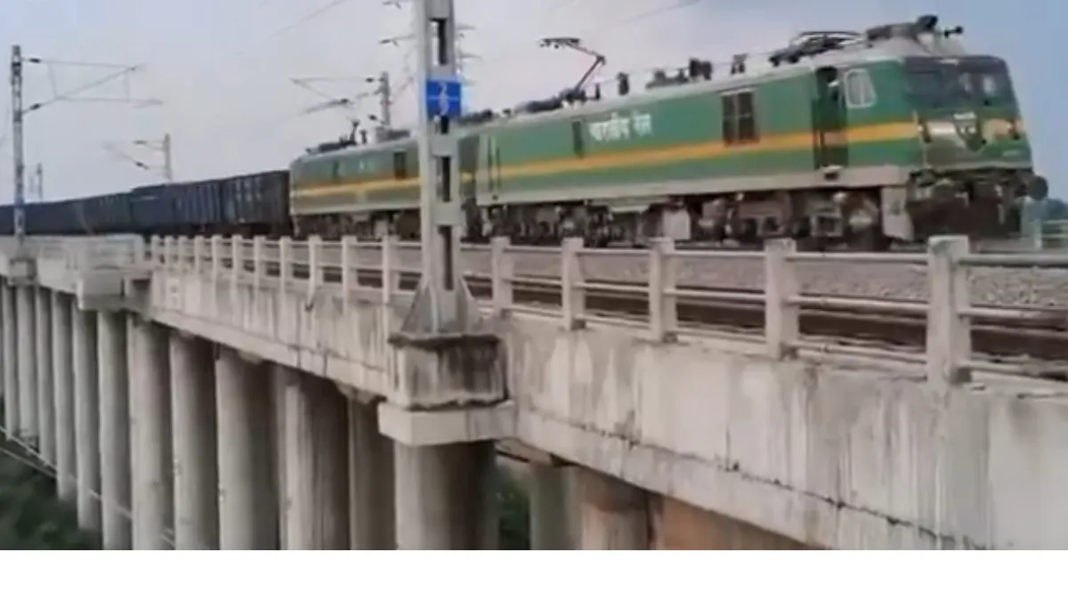 Do you know about Asia’s Longest Freight Train? Check Complete Detail Here!