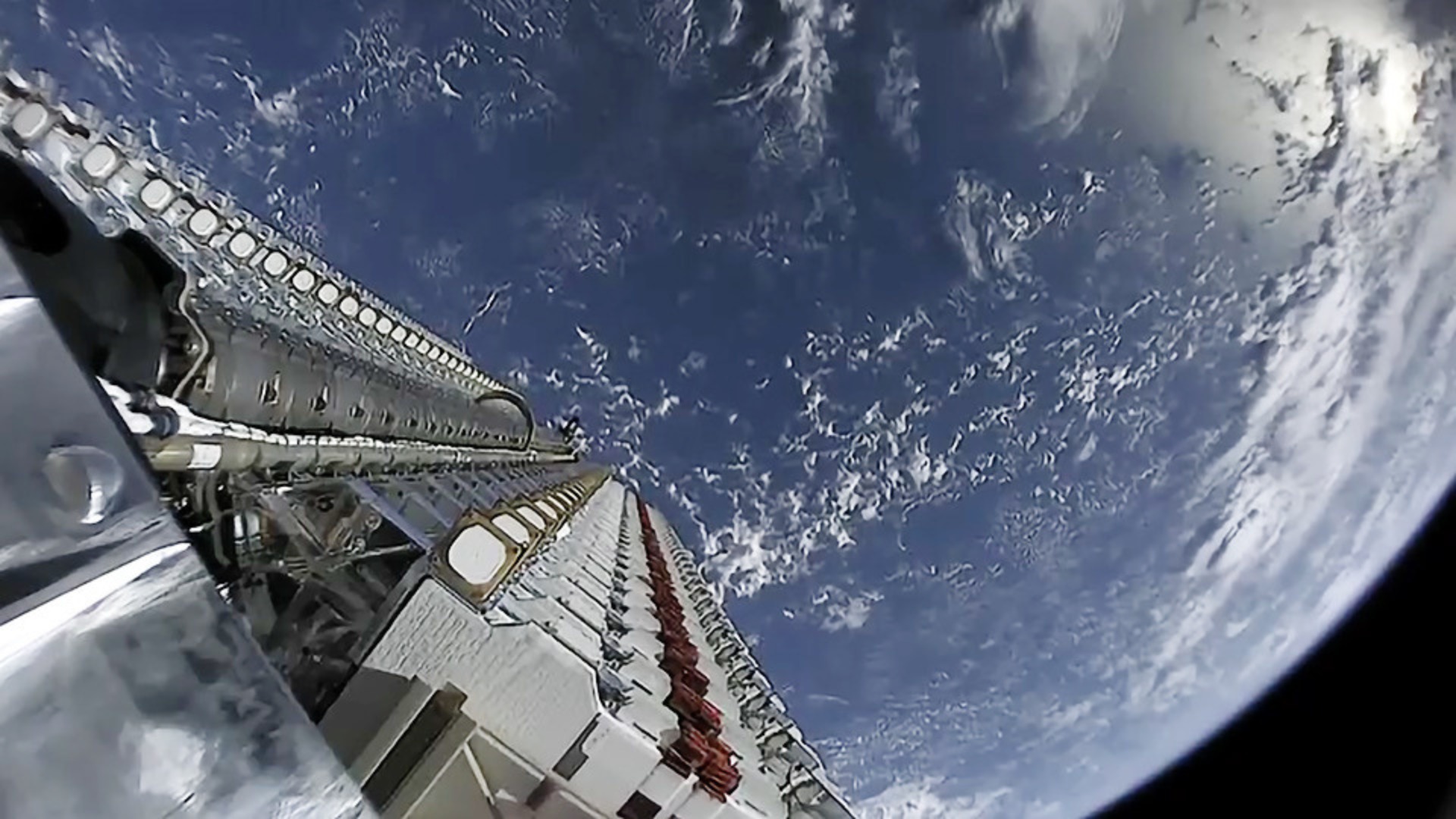 SpaceX Launch: 28 Starlink V2 Minis to Orbit from Cape Canaveral
