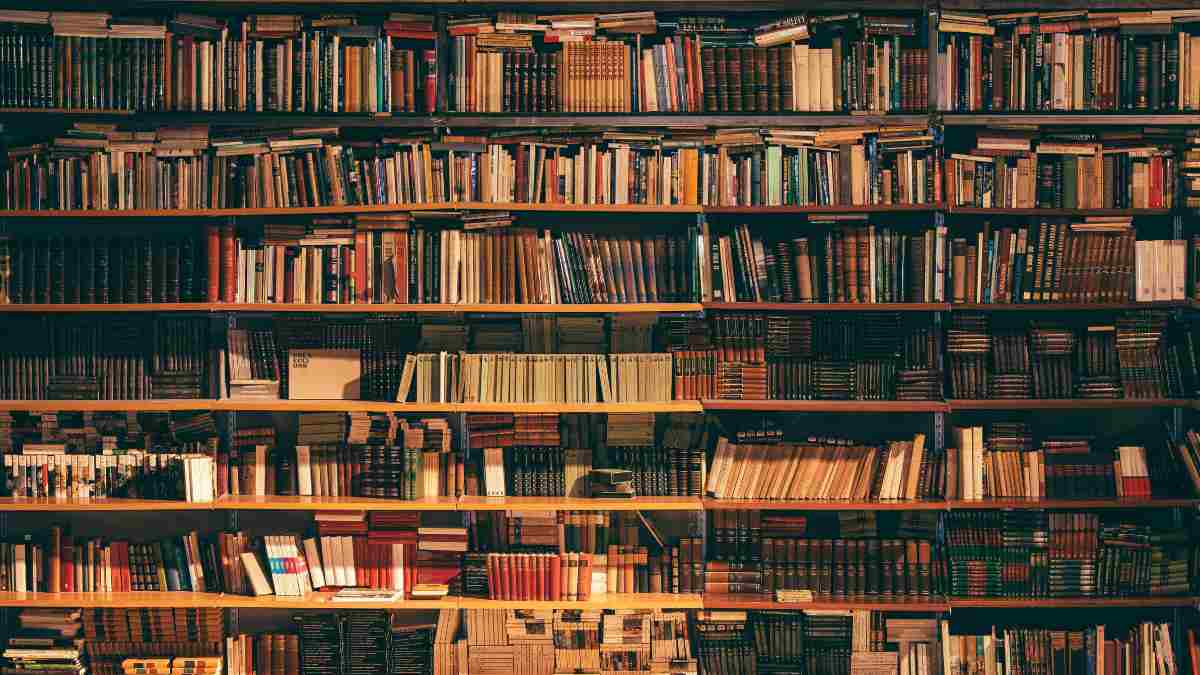 List of Top 10 Oldest Libraries in the World
