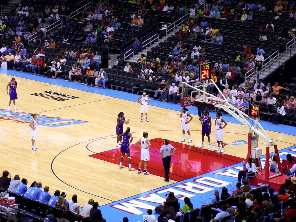 How many teams are in the 2025 WNBA expansion?
