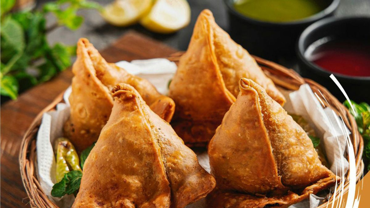 What is Samosa Called in English?