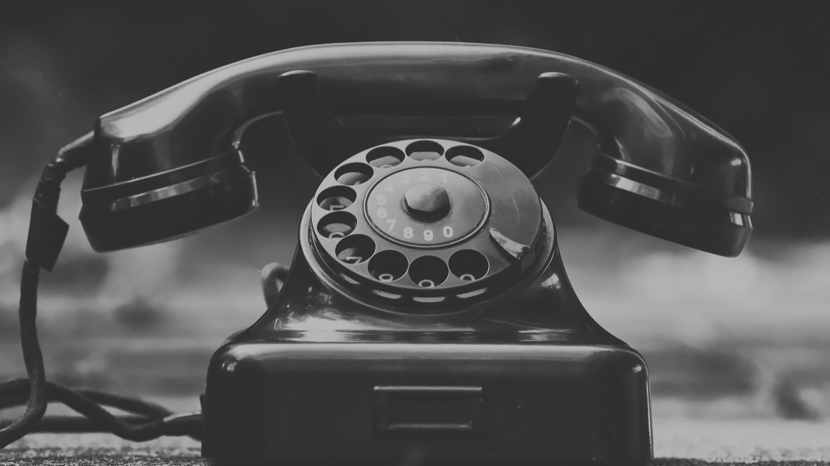 Who Invented Telephone? The Invention of One Man or a Race Against Time?
