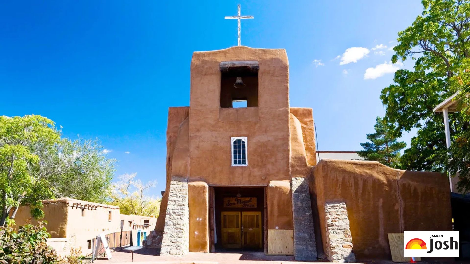 List of Top 7 Oldest Churches in America, Check Here!