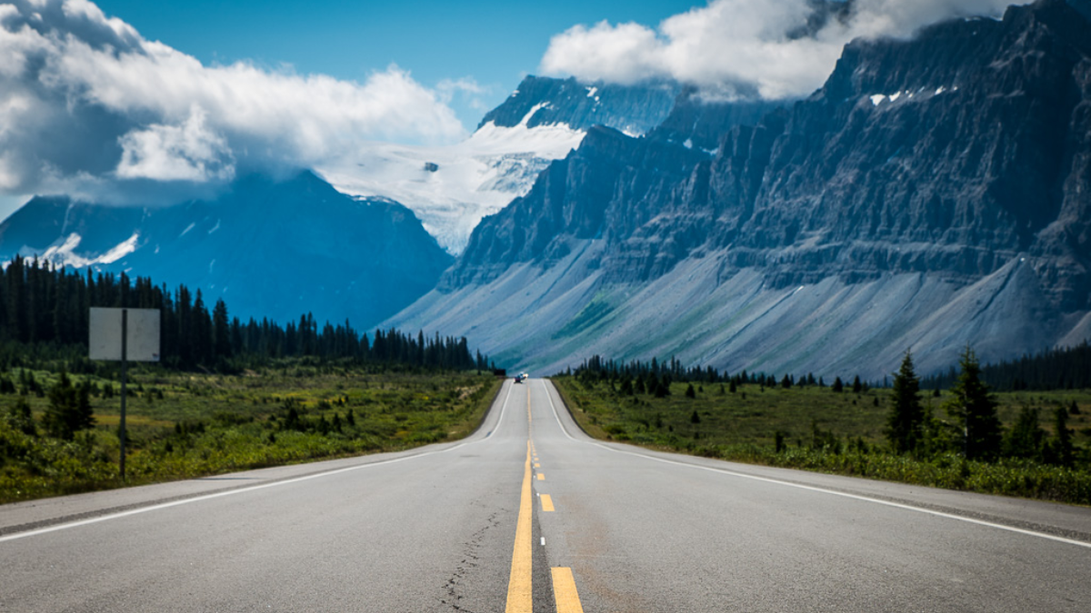 Top 10 Countries With the Best Roads 2025