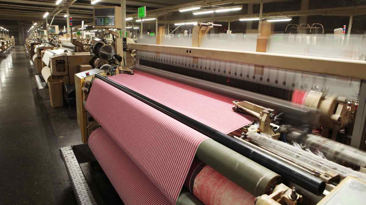 List of Top 10 Largest U.S. Textile Manufacturers (2025)