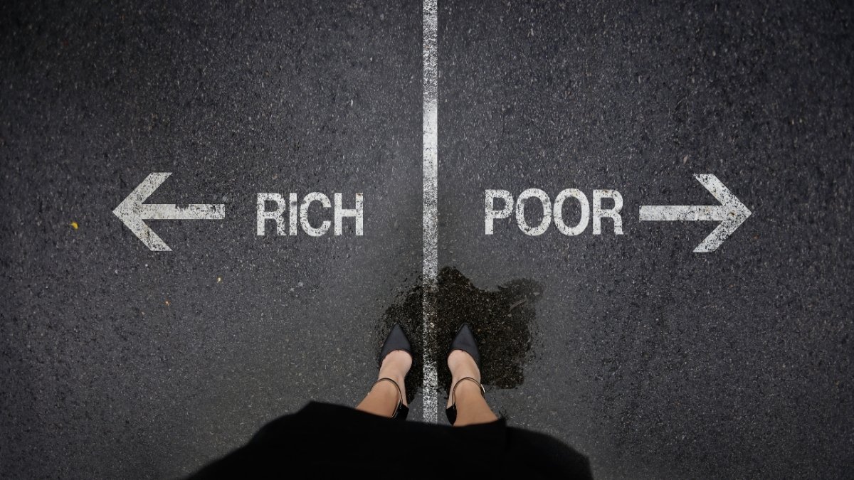 Which are the 9 Poorest States in the US States in 2025? (Ranked)