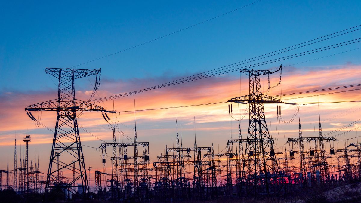 Top 10 Electricity-Producing States in India (2025)