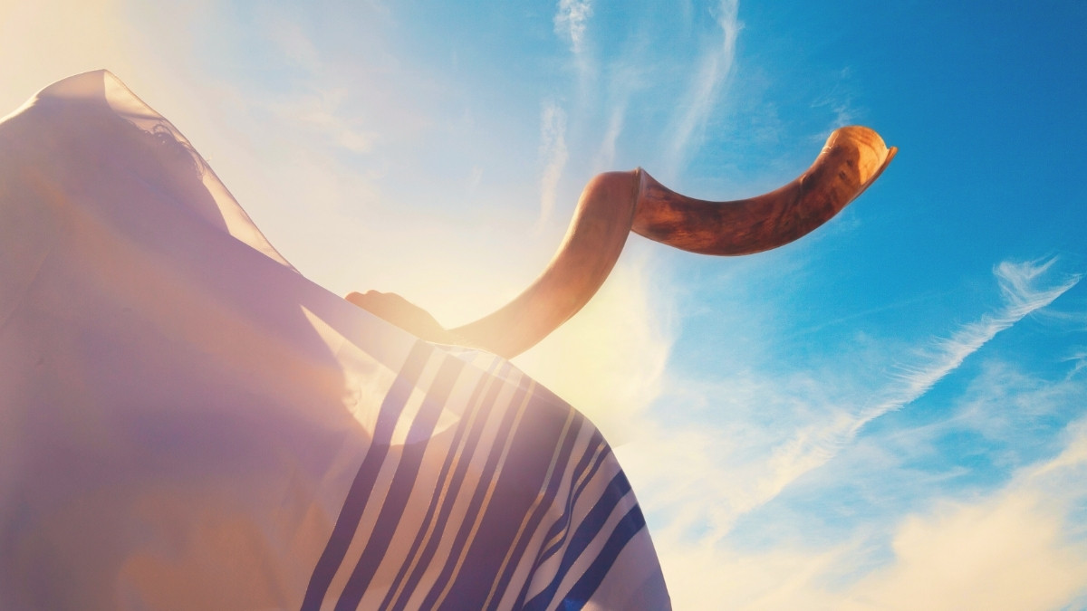 How is Yom Kippur celebrated in the U.S.? Read about States & Their Celebrations!

