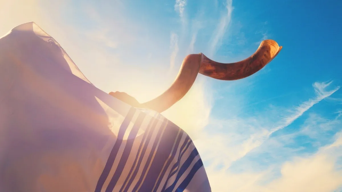 How is Yom Kippur celebrated in the U.S.?
