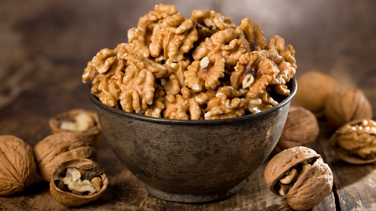 Top 10 Walnut Producing Countries in the World (2025)