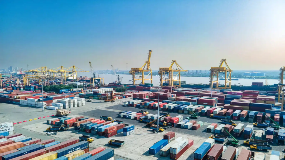 India's Net-Zero Vision: Deendayal, V.O. Chidambaranar, and Paradip Ports Named Green Hydrogen Hubs