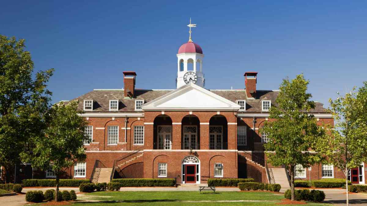 List of Top 7 Most Affordable Ivy League Schools (2025)