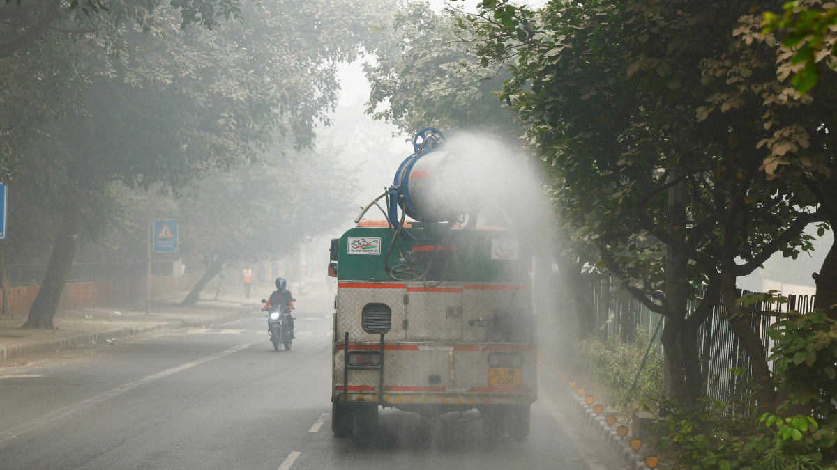 Delhi Enforces GRAP 2 Measures Ahead of Diwali 2025 as Air Quality Worsens