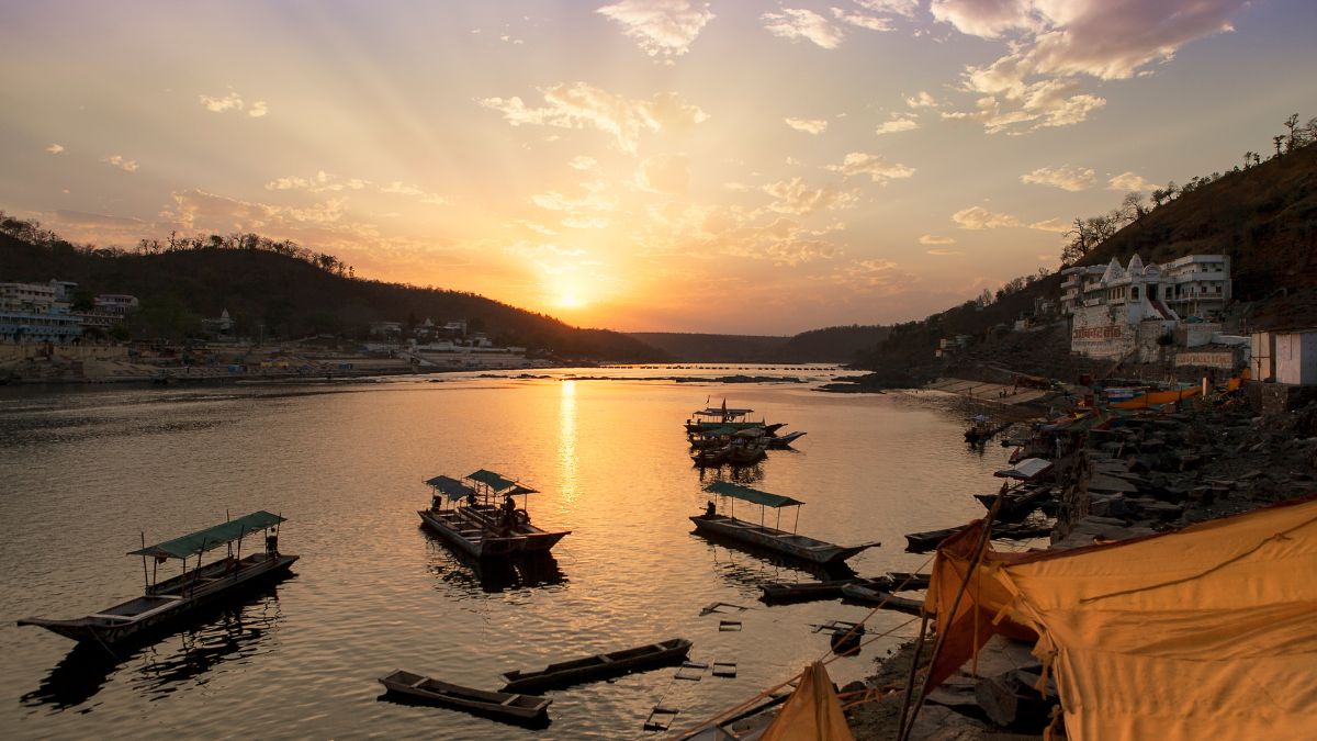 Which Is the Only River to Flow East to West?