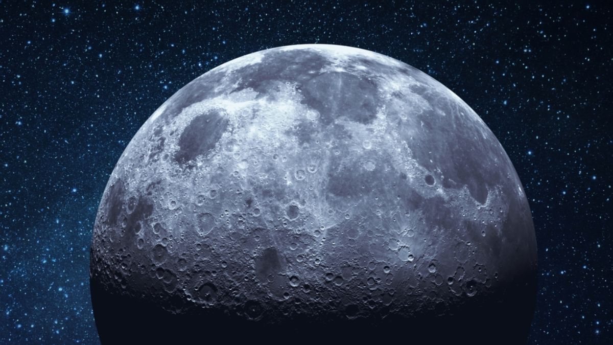 7 Mysterious & Interesting Facts About the Moon that You have probably never heard of!