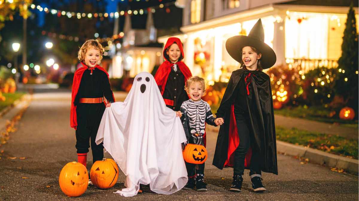 List of Top 7 Last-Minute Easy Halloween Outfit Ideas