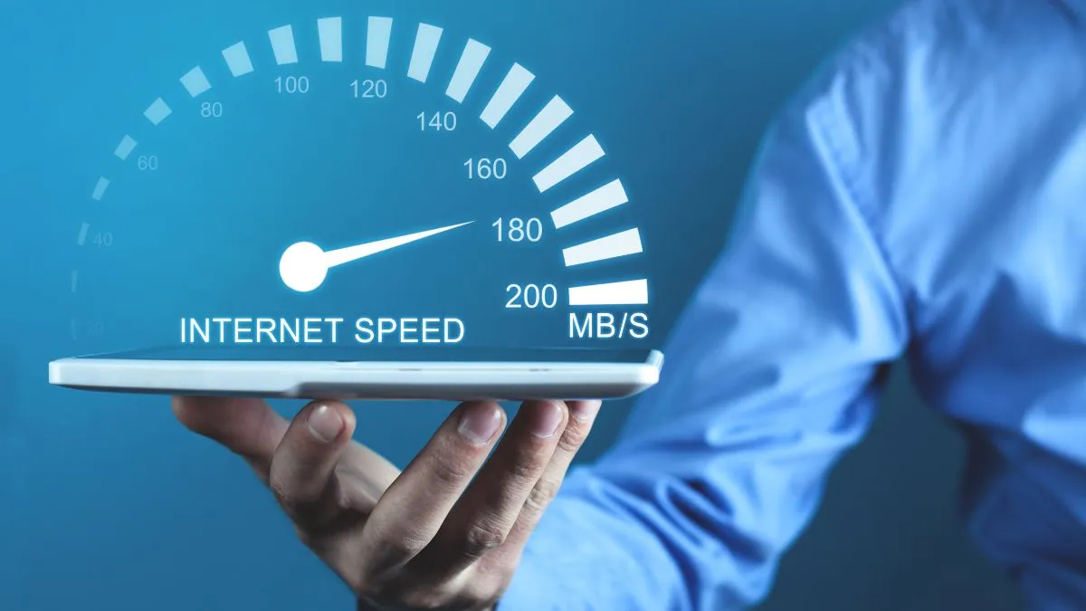 Top 10 Countries with the Fastest Mobile Internet in 2025