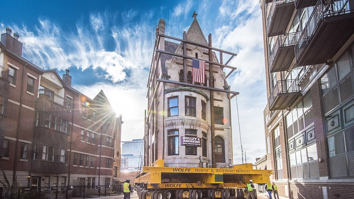 Top 10 Heaviest Buildings Ever Moved