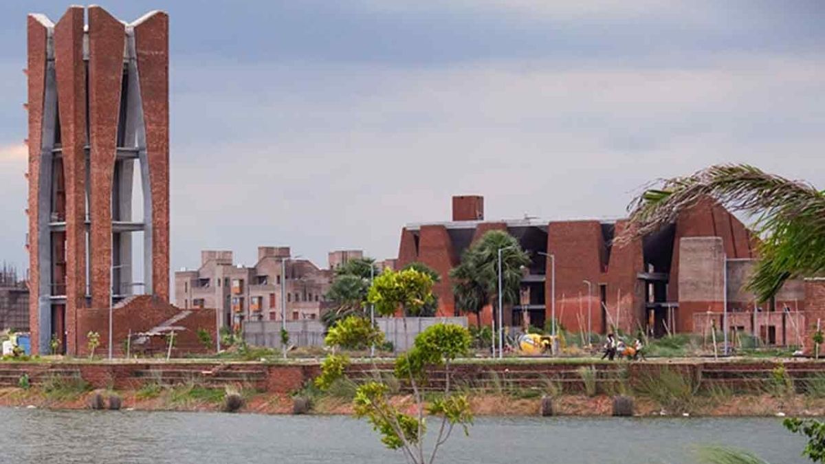Modern Nalanda University established in 2010