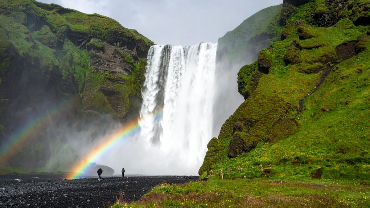 Which Waterfall Is Known as the Rainbow Waterfall?