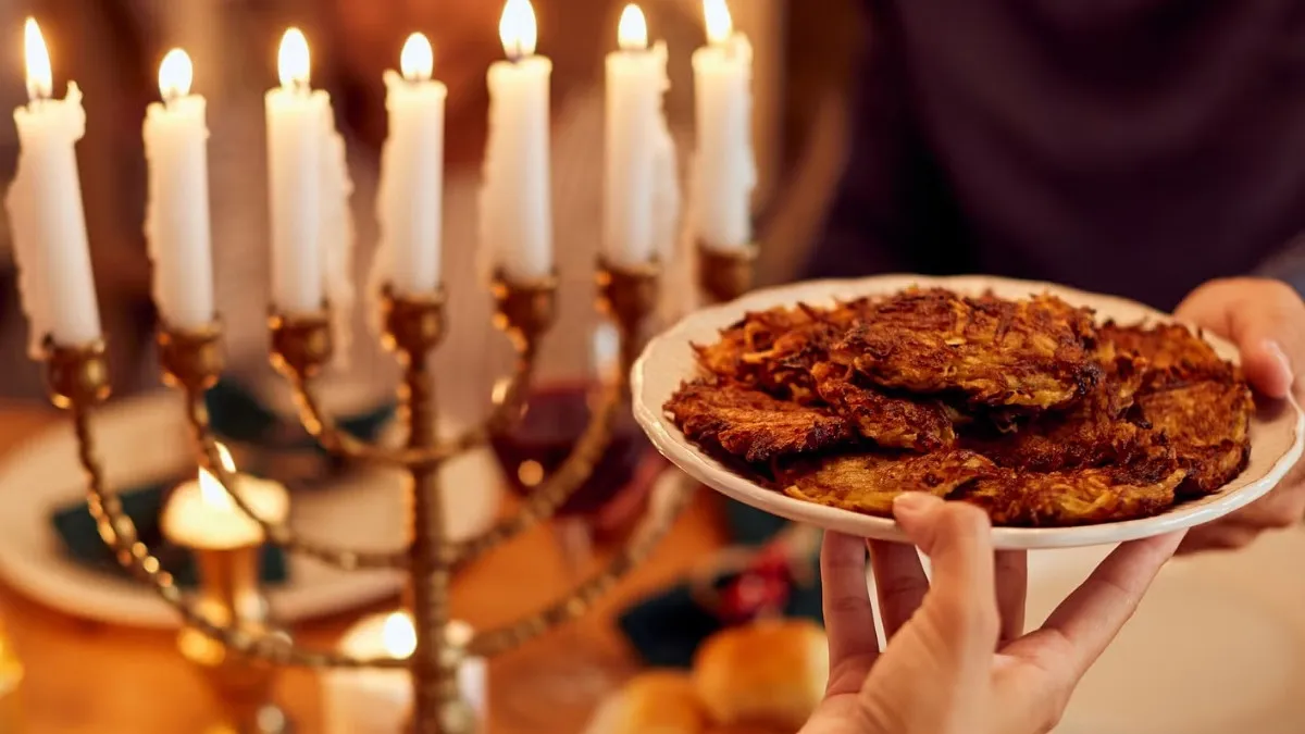What are the Hanukkah Traditions?