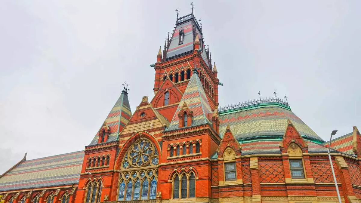 Harvard University Vs Trump Government 