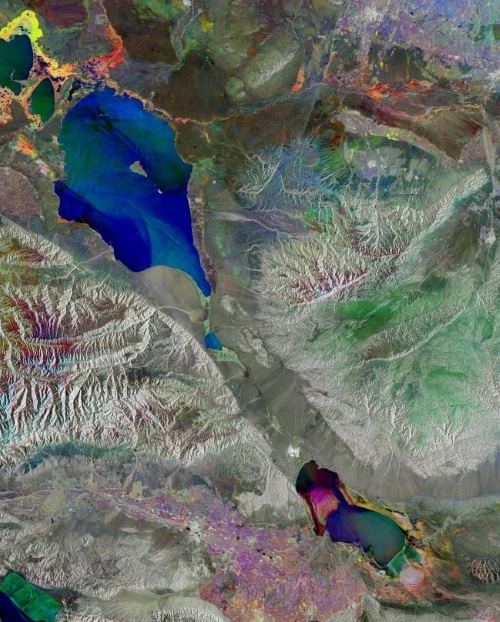 Which Is The Most Colourful Lake In The World?