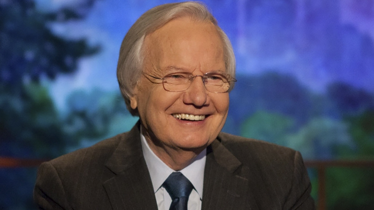 Who was Bill Moyers? Check Biography, Career & Net Worth!