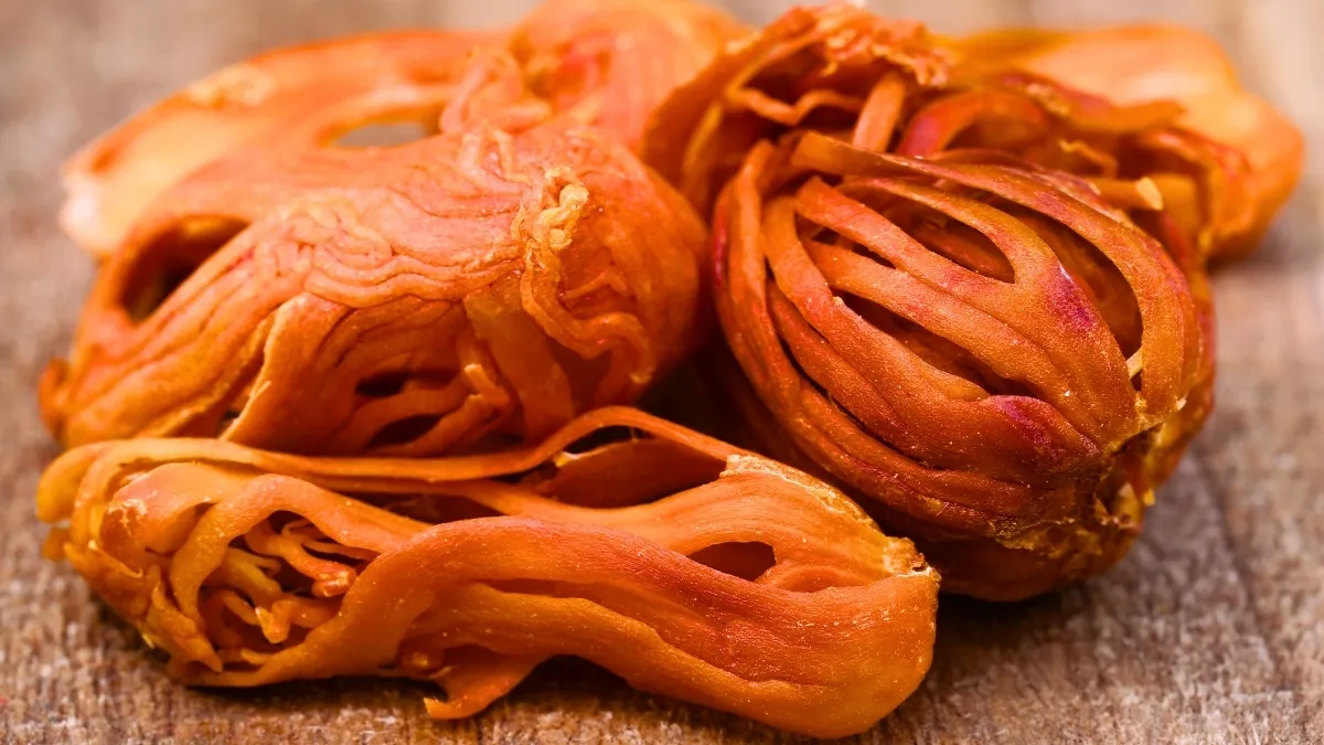 Which Country is the Largest Producer of Mace in the World?