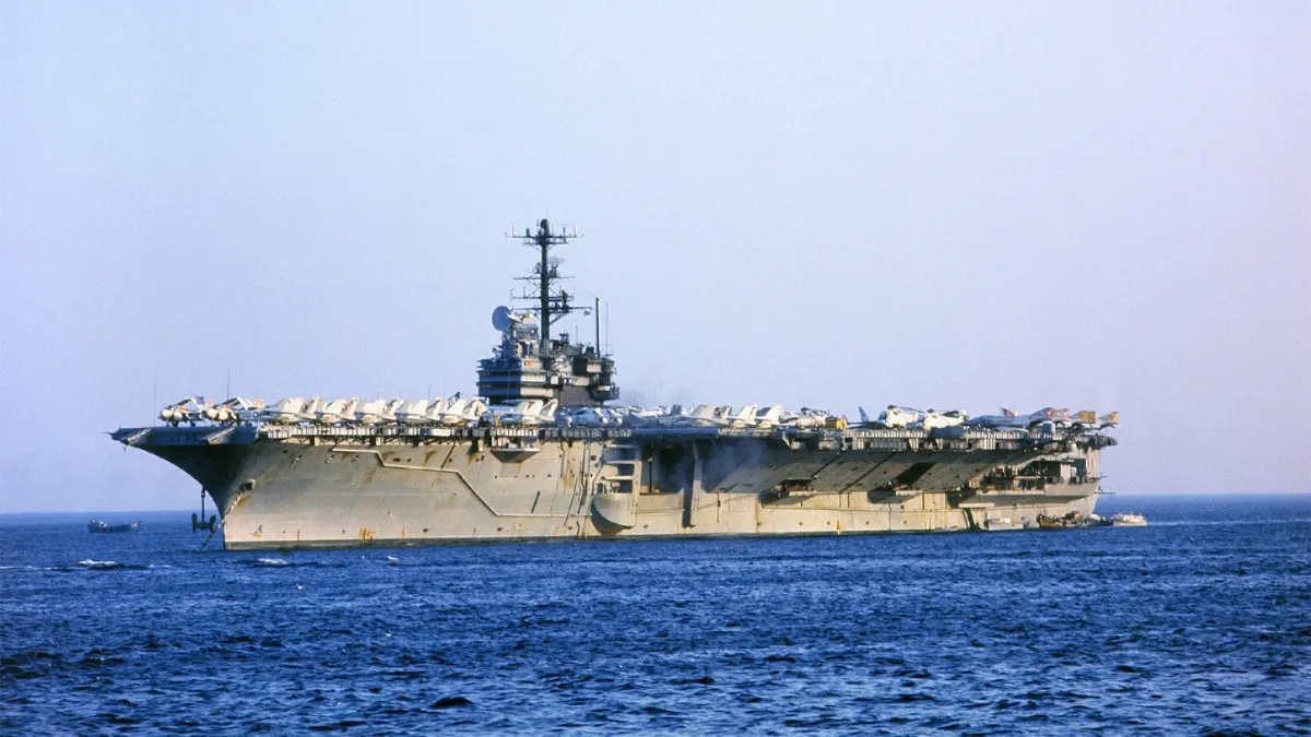 U.S. Navy Warships Enter Strait of Hormuz for Mine-Clearing Operations