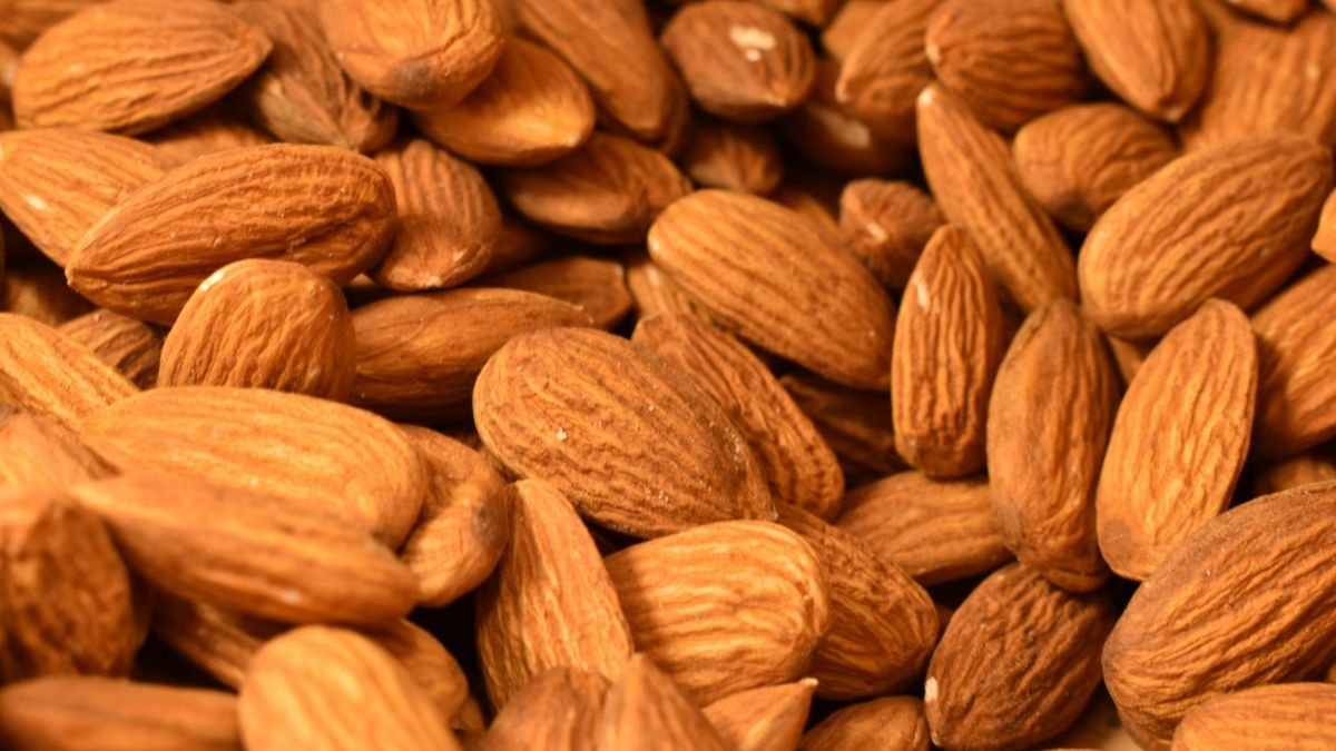 almond (1)