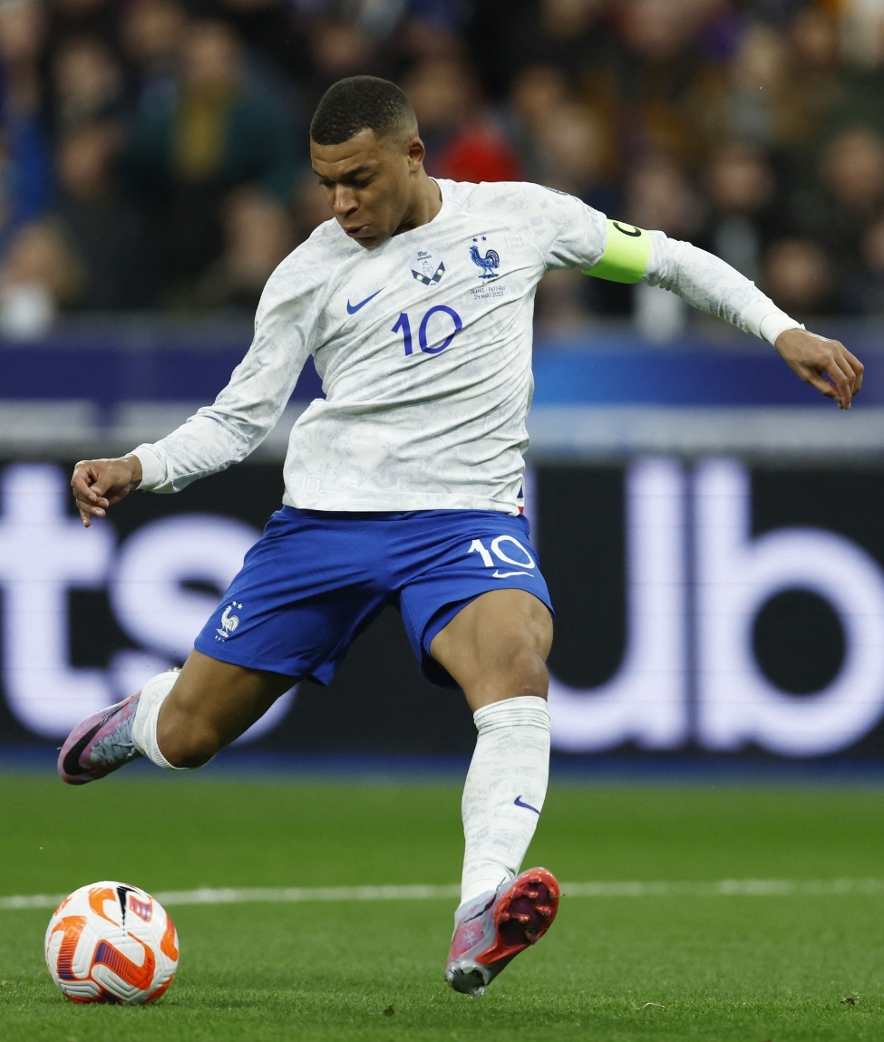 _Kylian Mbappe (12 Goals) - France