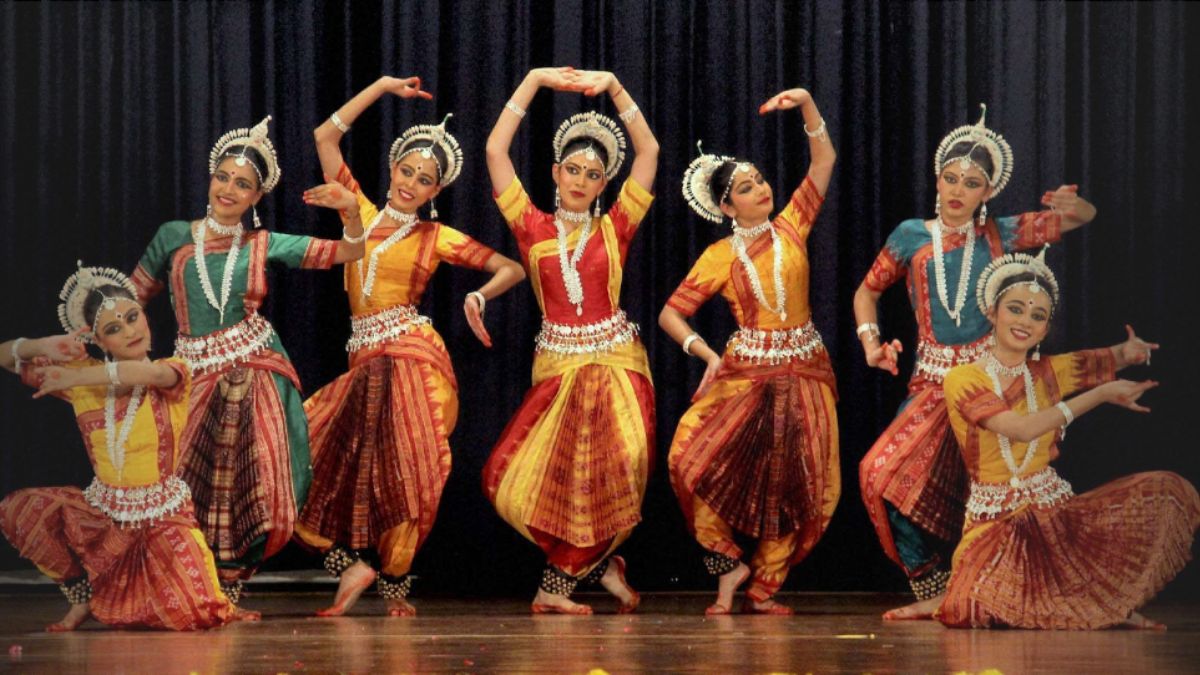 List of classical and folk dances in India list-of-classical-and-folk-dances-in-india