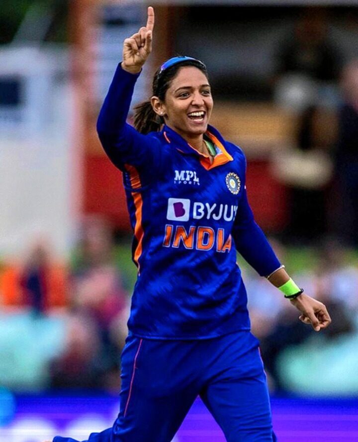 harmanpreet kaur score