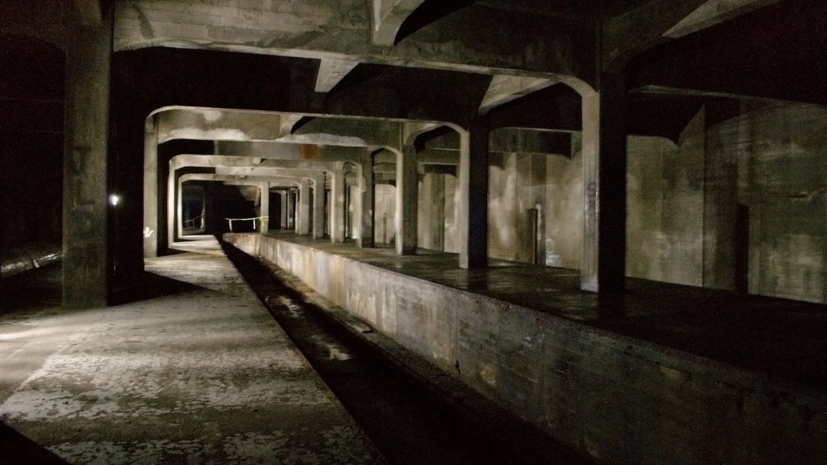 Abandoned Cincinnati Race Street Station. (Image Credit: Wikipedia)