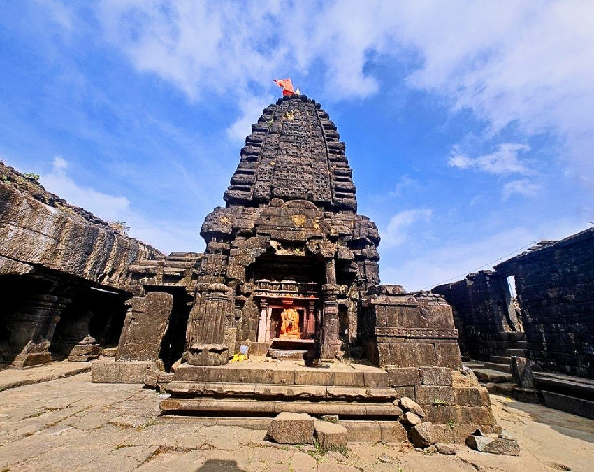Harishchandragad Fort